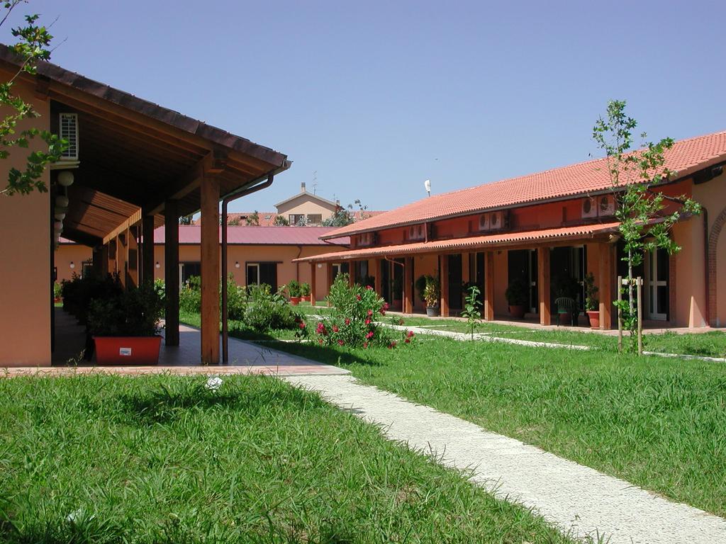 Aparthotel La Principina- Borgo S.Antonio-Borgo S.Giuseppe Principina Terra Esterno foto